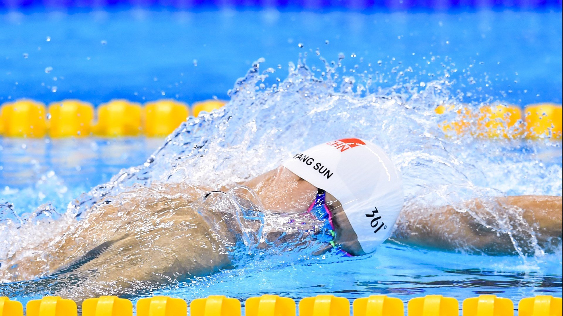 开云体育登入-哥伦比亚队中场罗德里格斯在巴黎奥运会上展现出强大的组织能力